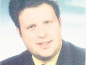 © re Norbert Heinrich.